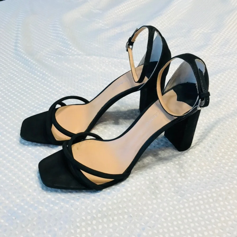 Tony bianco heels‎